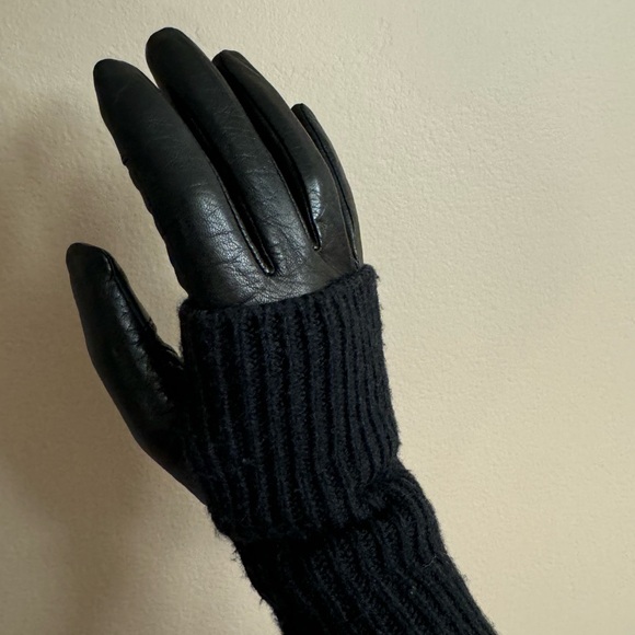 [SOLD] 100% Goat Leather All Saints Gloves - Picture 3 of 5
